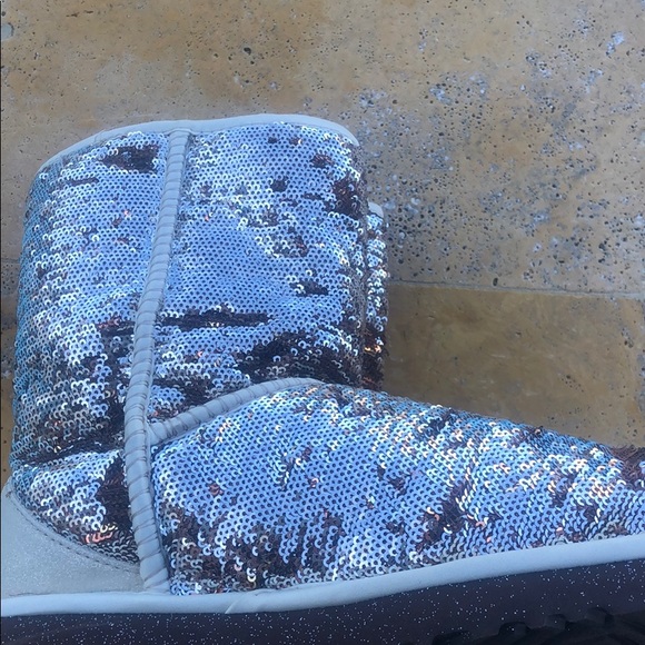 UGG Sparkly Bronze Sequin, Boots,7 - Picture 6 of 8